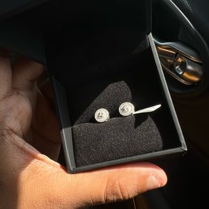 Dimond circle earrings sterling silver